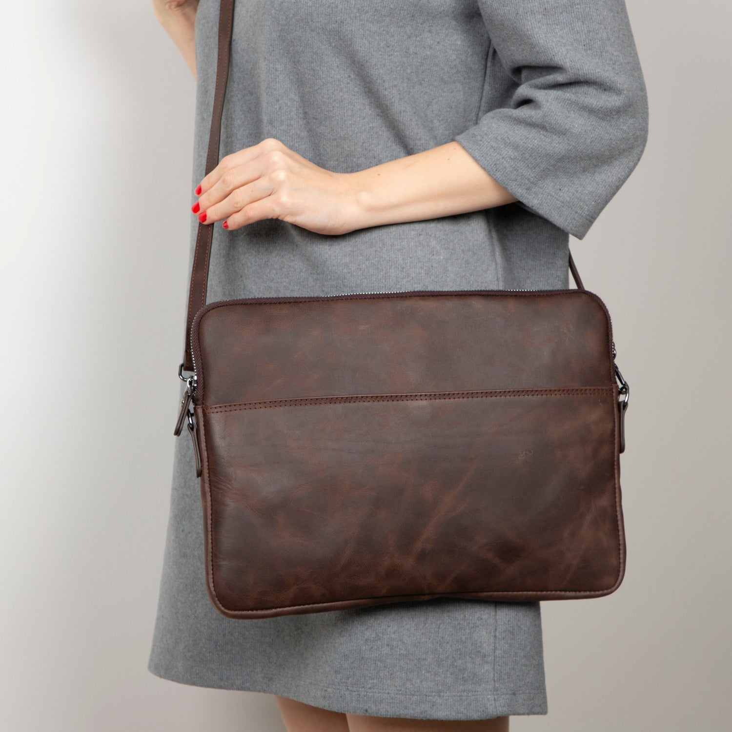 AWE Genuine Leather Sleeves Brown