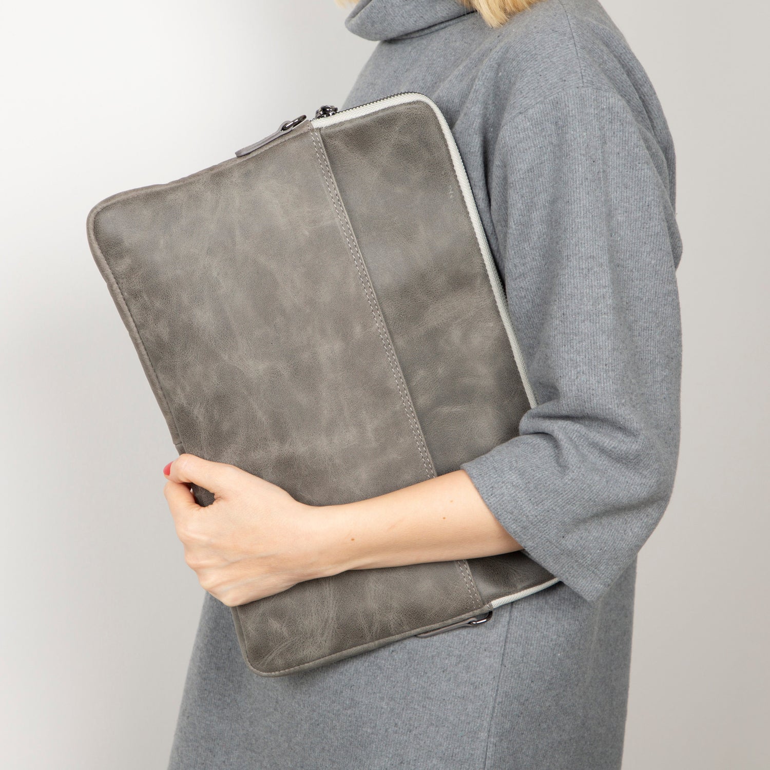 AWE Genuine Leather Sleeves Brown