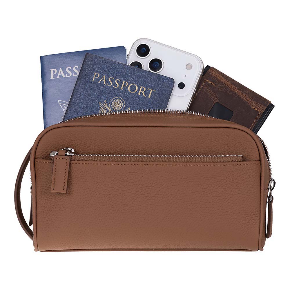 Travero Leather Dopp Kit